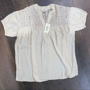 Ott Short Sleeve Cream Eyelet Blouse Medium